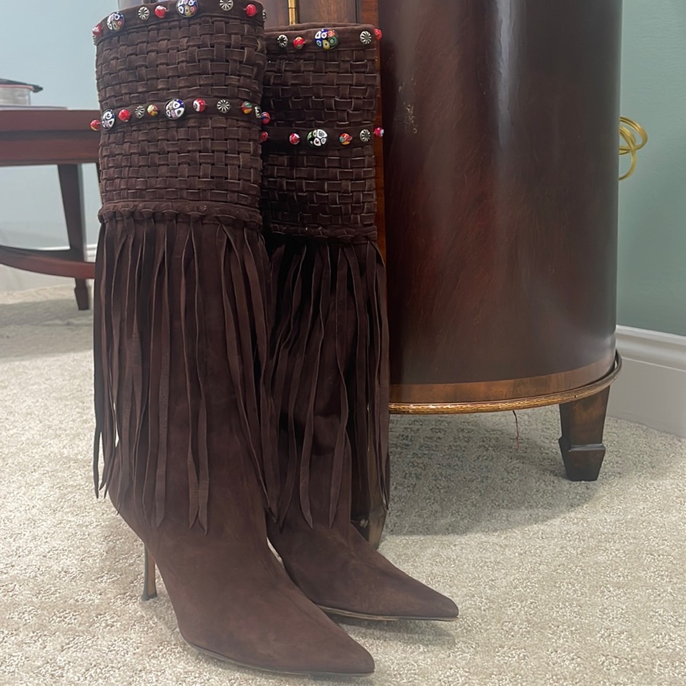 This is a great and Beautiful boots